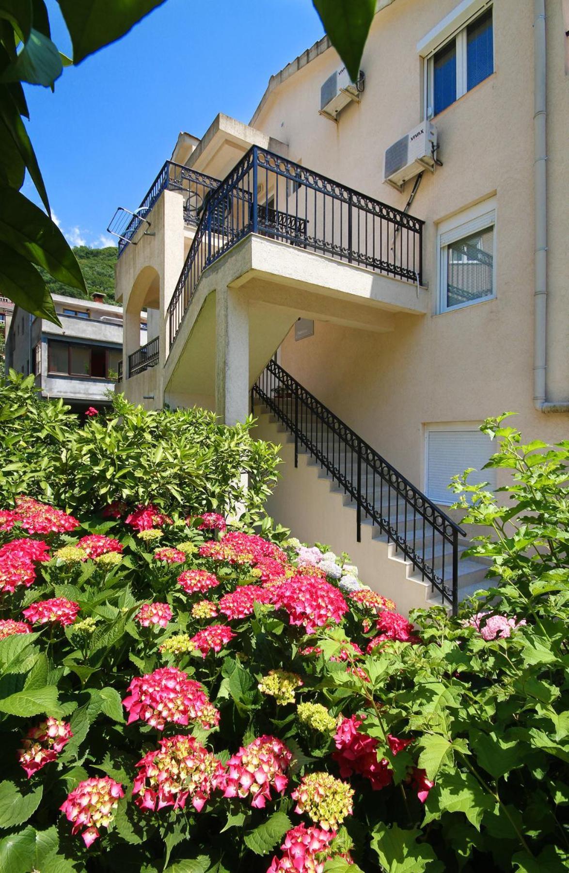 Apartments Raicevic Budva Eksteriør billede